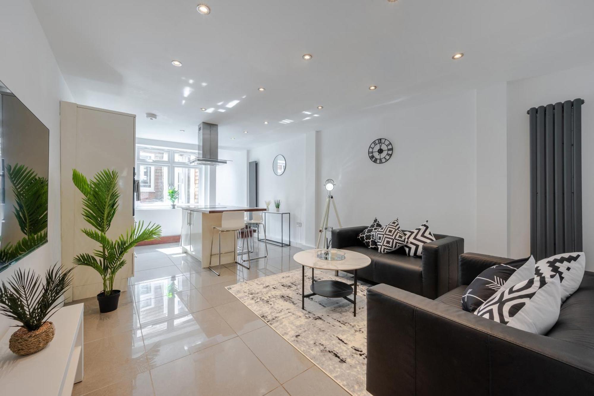 Stylish Two Bedroom Apartment By Central London With Garden Exterior photo